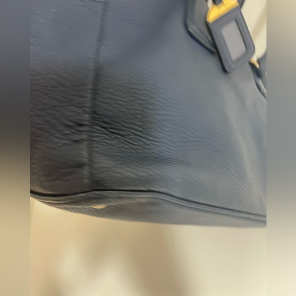 Authentic Prada Vitello daino tote bag - Picture 6 of 13